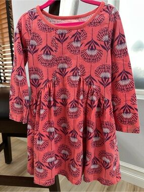 Tea Collection Girls Long Sleeve Dress
Size: 4